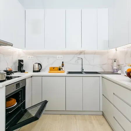 #avant_garde #beach 2',downtown 5' * Rethymno